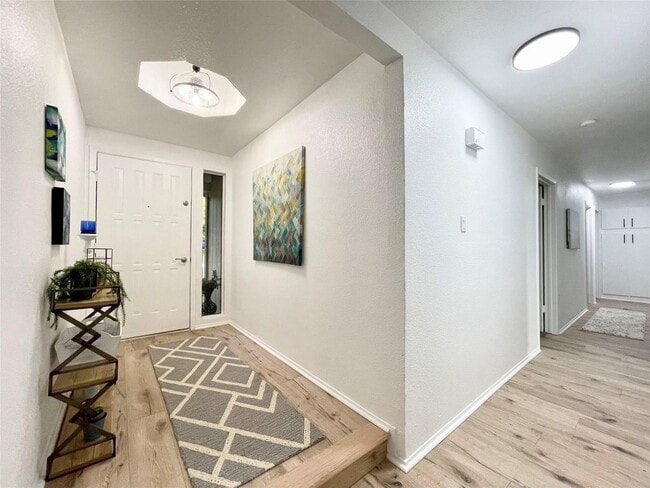 Building Photo - 5322 Vermillion Trail
