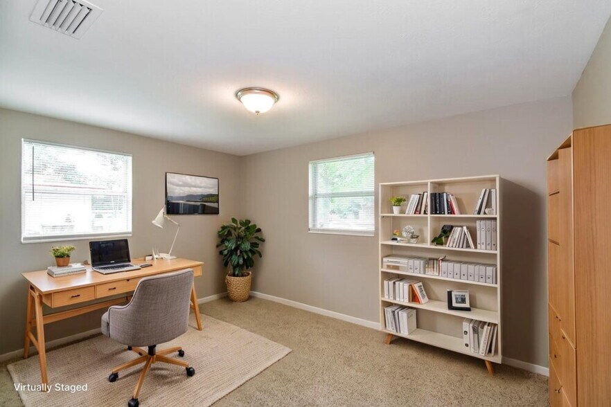 Building Photo - 5816 Sonora Dr W