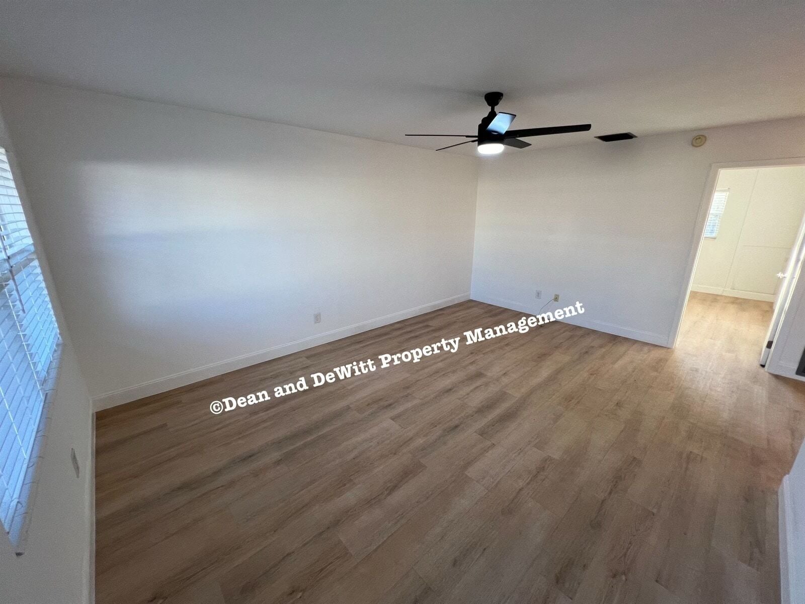 Building Photo - 2 Bed/1 Bath - Unit 8