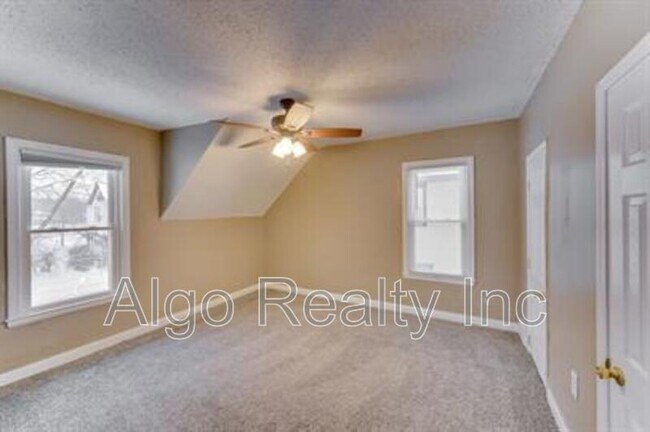 Building Photo - 2431 N Ilion Ave