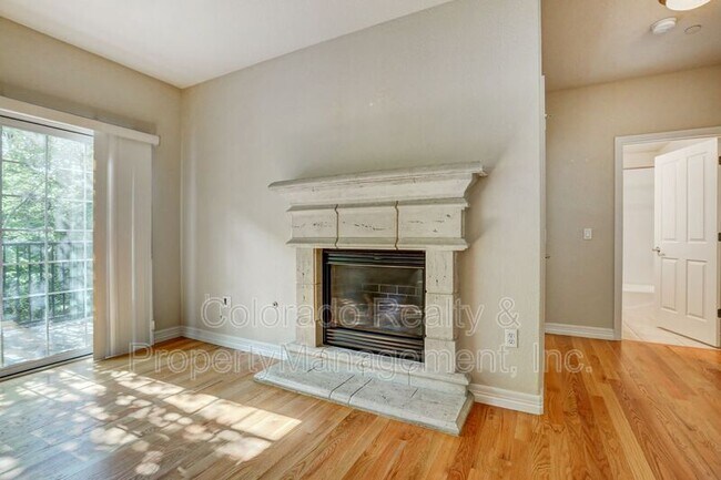 Primary Photo - 40 S Madison St