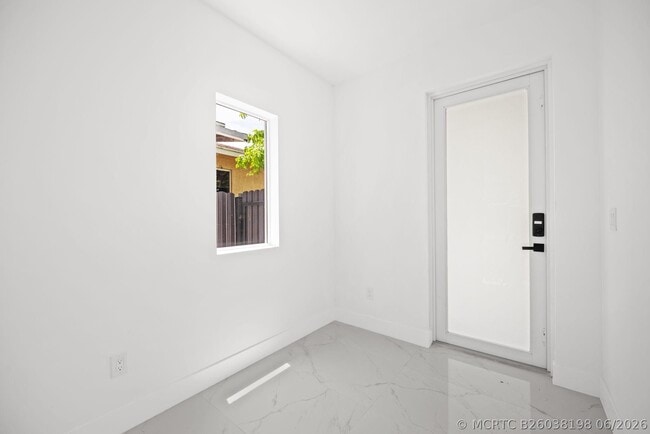 Building Photo - 1355 NW 42nd St
