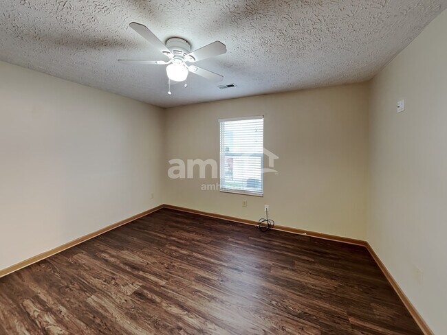 Building Photo - 5787 Coldcreek Dr