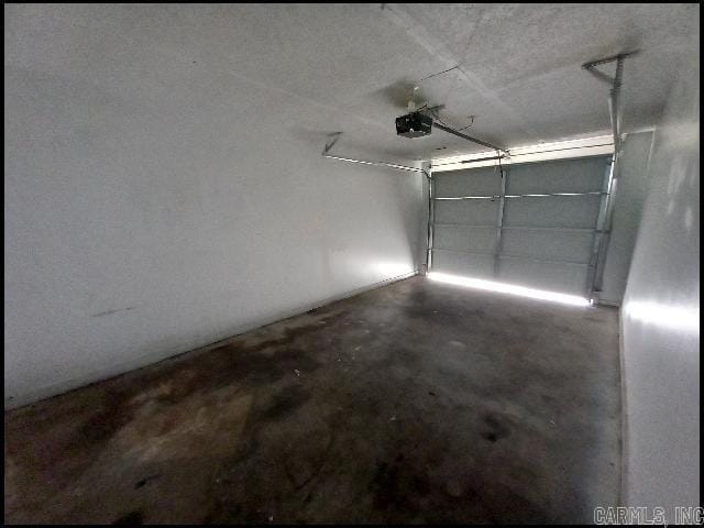 Building Photo - 8 Foxgrove Ln