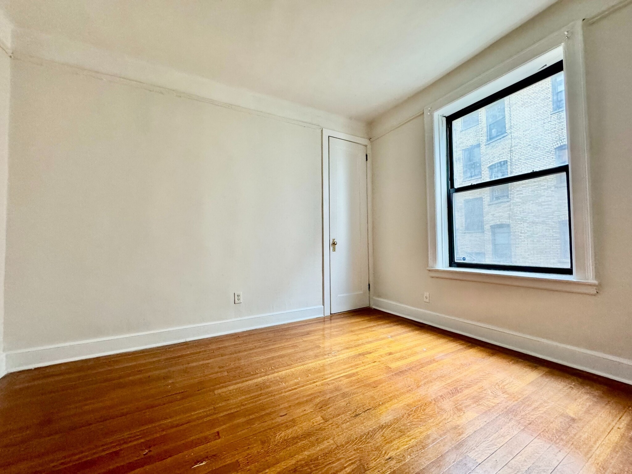 Building Photo - 138 Haven Ave