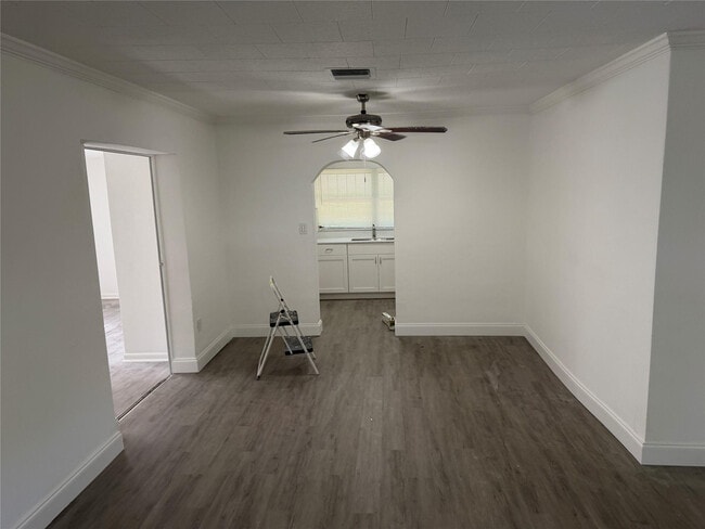 Building Photo - 703 N 17th St