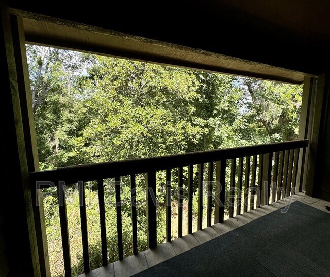 Building Photo - 2990 Ravines Rd