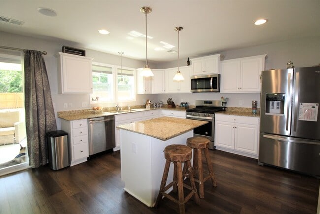 Building Photo - 175 Whitetail Cir