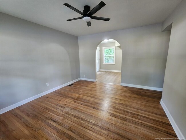 Building Photo - 1446 Thelbert Dr