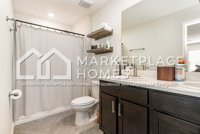 Building Photo - 6687 SW 81st Lp