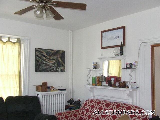 Building Photo - 19 Greylock Rd