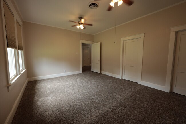 Building Photo - 2389 CR 158