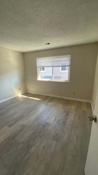 Building Photo - 4205 Starboard Ct