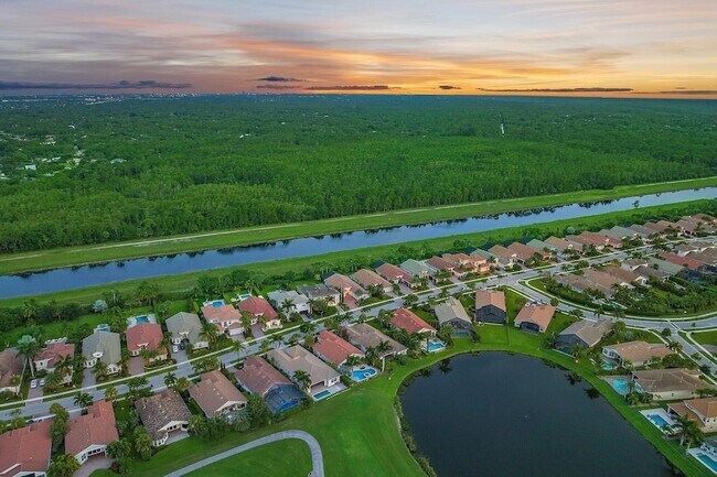 Building Photo - 236 Carina Dr