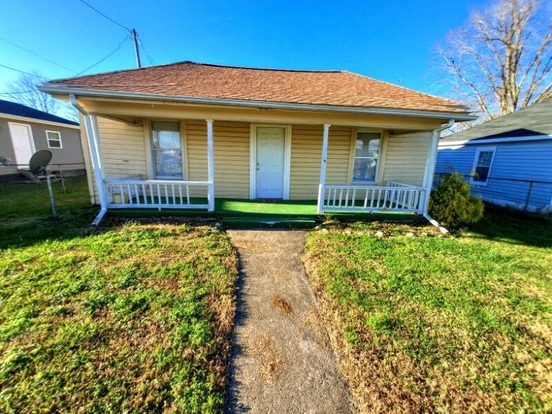 Building Photo - 1730 Park St