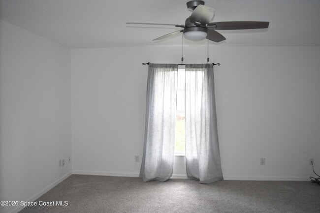 Building Photo - 2749 Freehold Ave SE