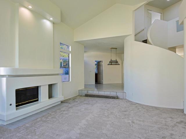 Building Photo - 4918 Amador Dr