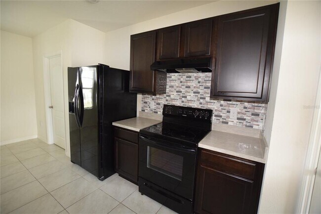 Building Photo - 946 Shady Tree Ln