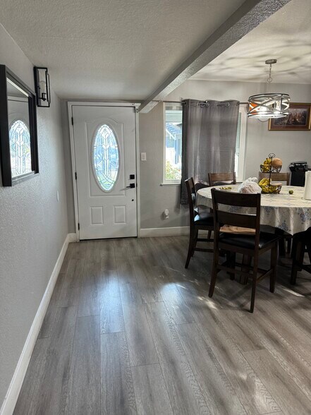 Building Photo - 5916 Marlin Cir