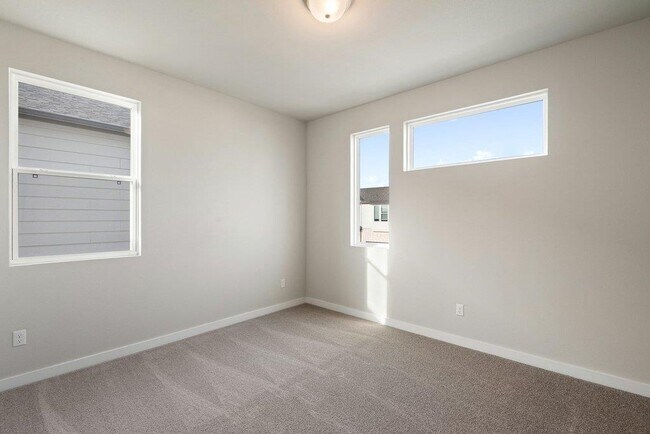 Building Photo - 2209 Grenache Dr