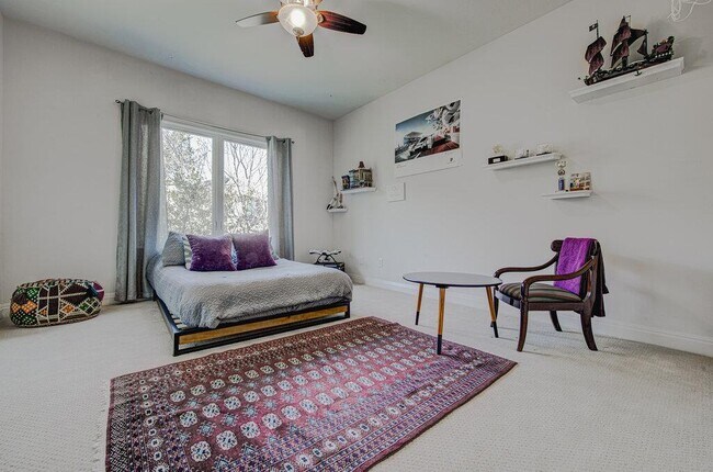 Building Photo - 4800 Mantle Dr