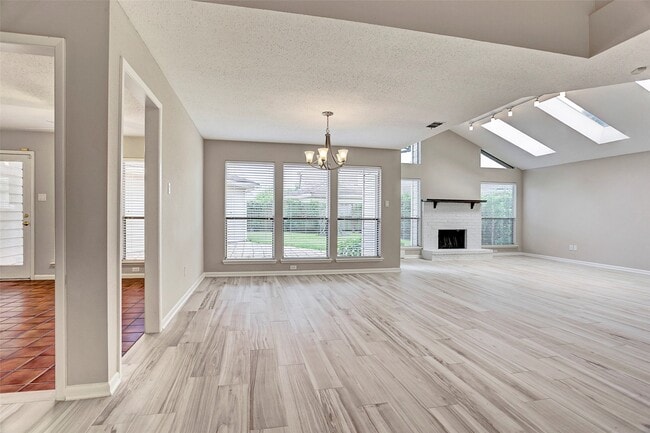 Building Photo - 11530 Ella Lee Dr