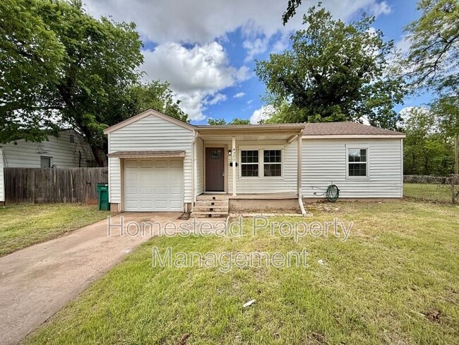 Building Photo - 4200 Altadena Ave