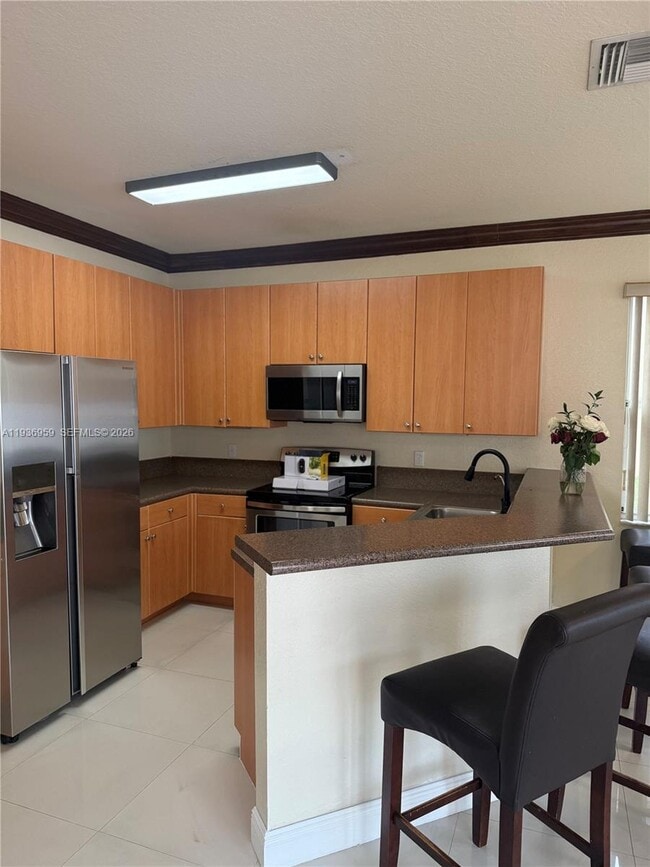 Building Photo - 3951 NE 13th Dr