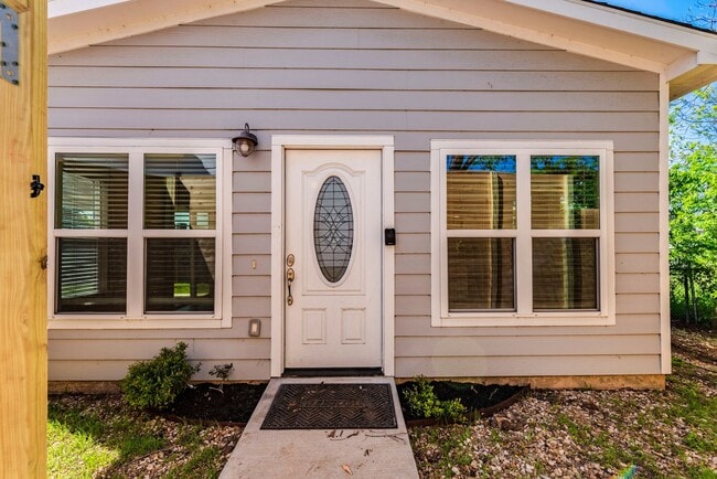 Building Photo - 3702 Tower View Ct