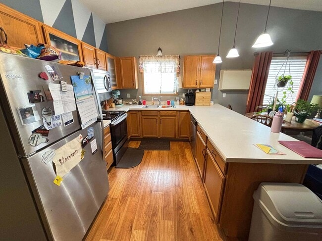 Building Photo - APPLICATIONS PENDING