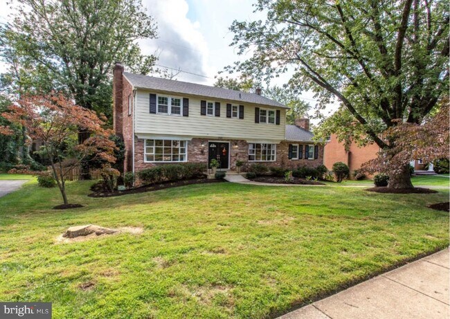 Primary Photo - 7811 Falstaff Rd