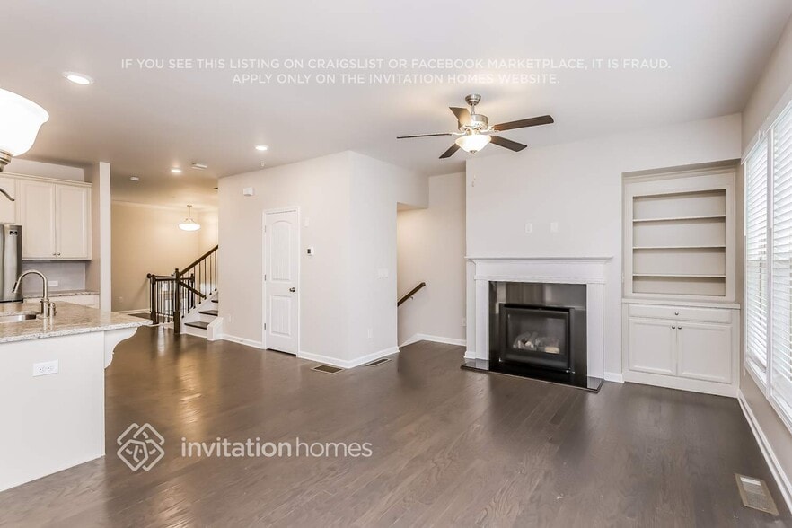 Building Photo - 402 Montclair Ct