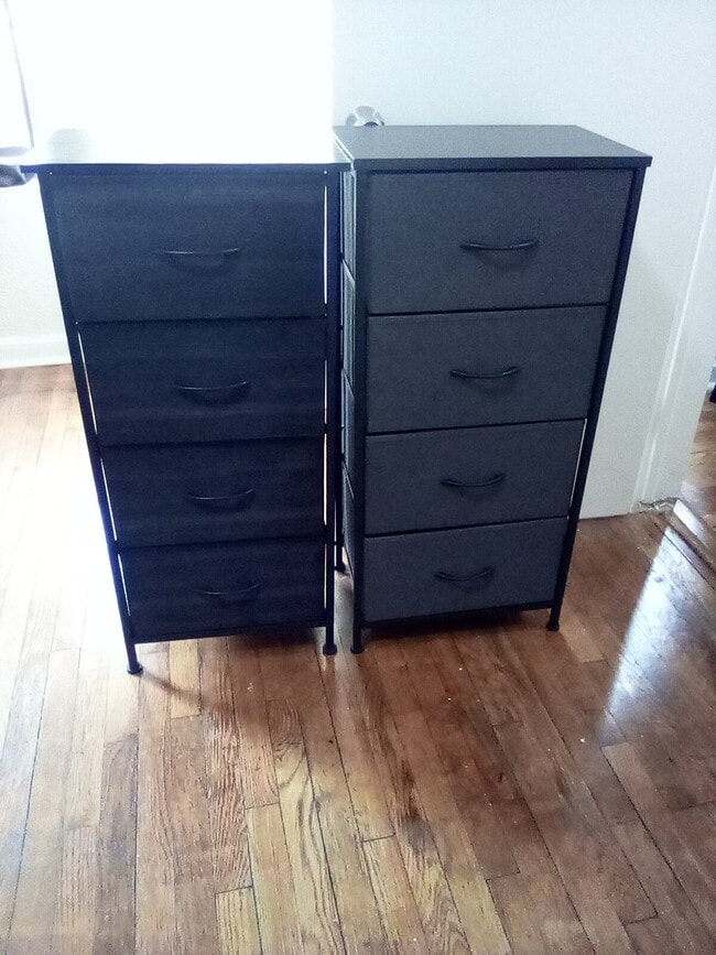 Building Photo - 422 S 3rd Ave