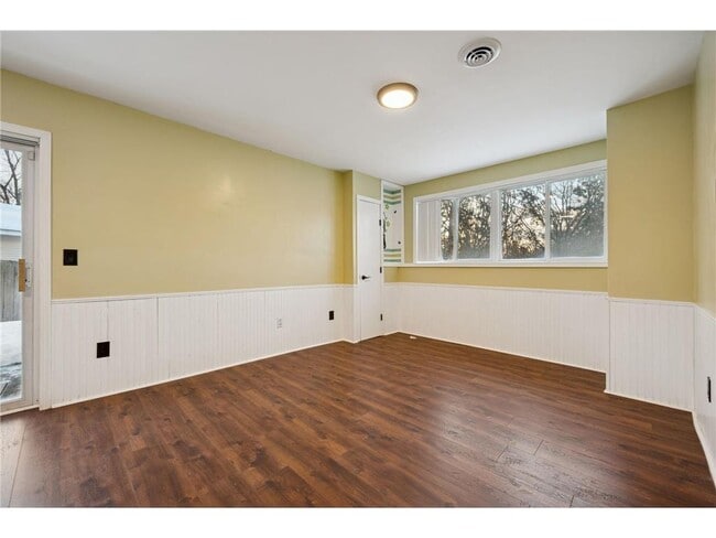 Building Photo - 3824 Tower Pond Dr