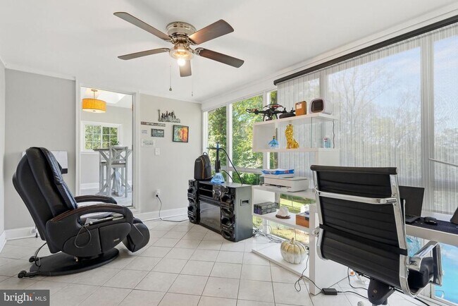 Building Photo - 5642 Jefferson Blvd