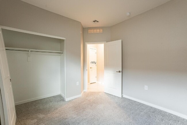 Building Photo - 14155 W Georgia Dr