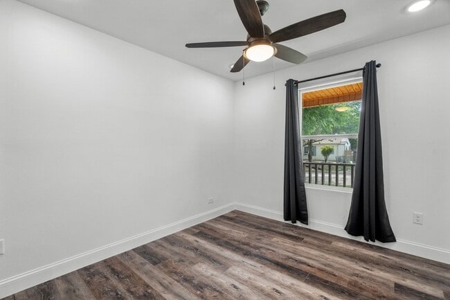 Building Photo - 4136 Lisbon St