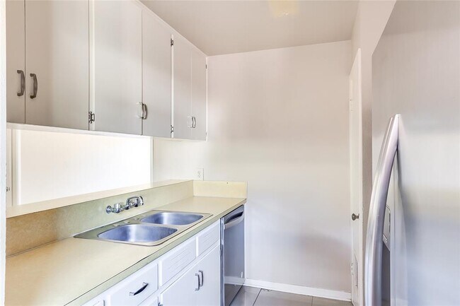 Building Photo - 501 Krebs Ln