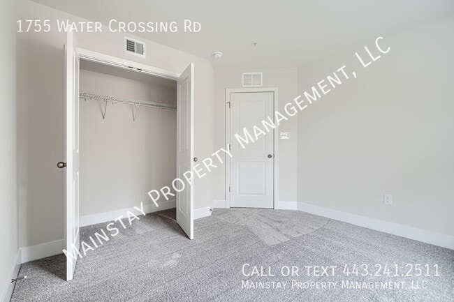 Building Photo - 1755 Water Xing Rd