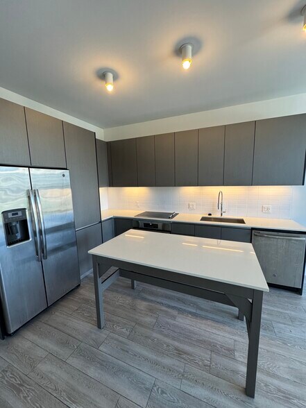 Kitchen - 160 NW 27th St