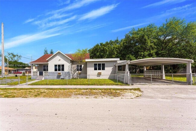 Building Photo - 798 NW 70th St