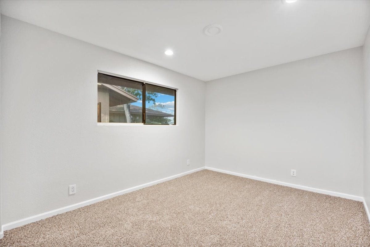 Building Photo - 4903 W Golden Ln