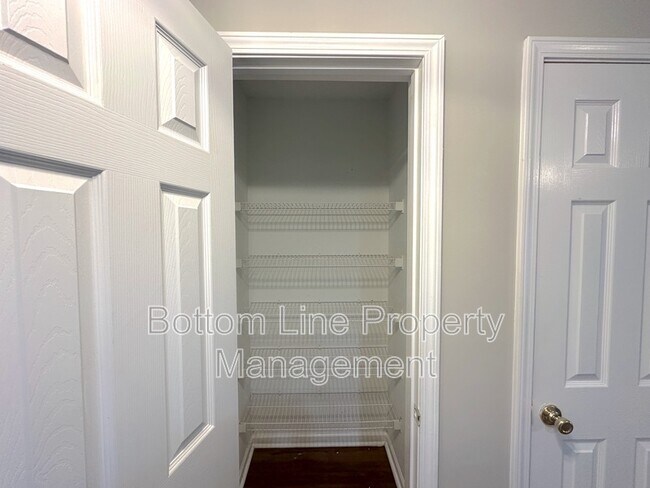 Building Photo - 4249 Orange Tree Ct