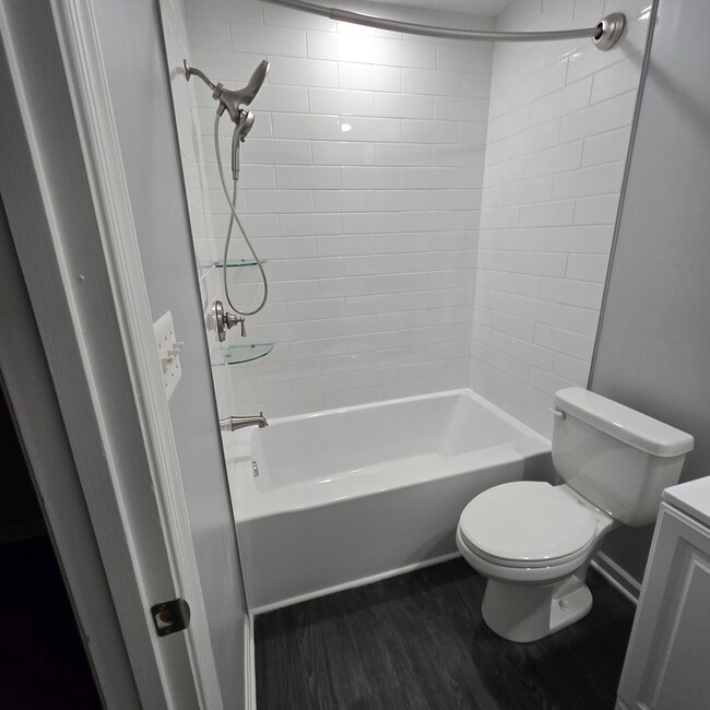 Building Photo - 13906 Ascott Dr