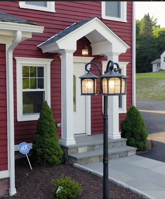 Building Photo - The Bassett House
