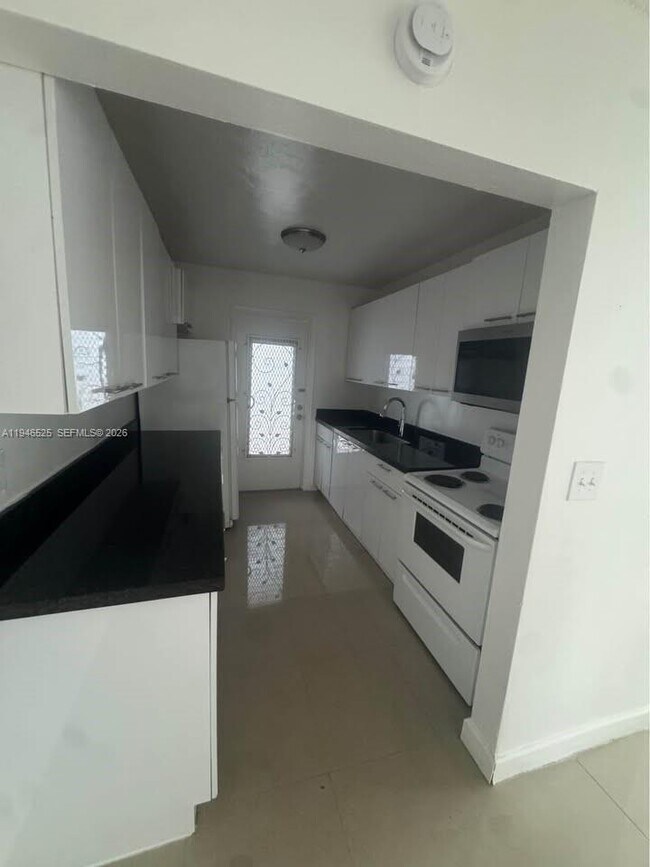 Building Photo - 2019 Jackson St