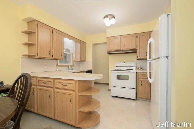 Building Photo - 546 Nordberg Ave NW