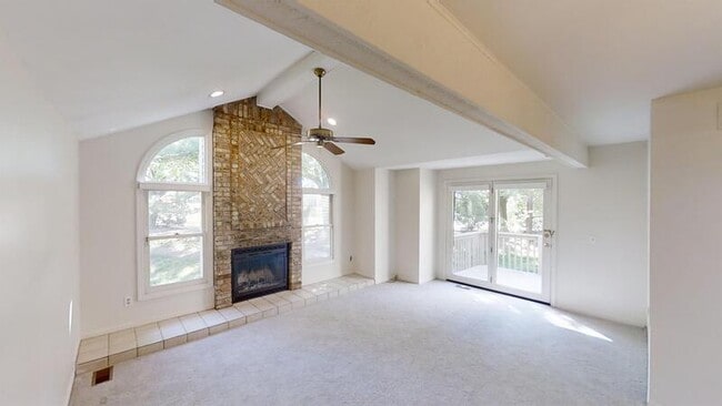 Building Photo - 455 Village Oaks Ct