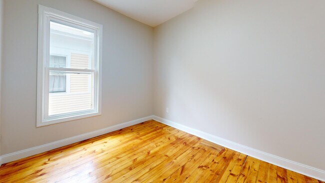 Building Photo - 544 Whitney Ave