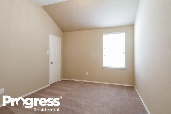 Building Photo - 1010 Weeson Rd